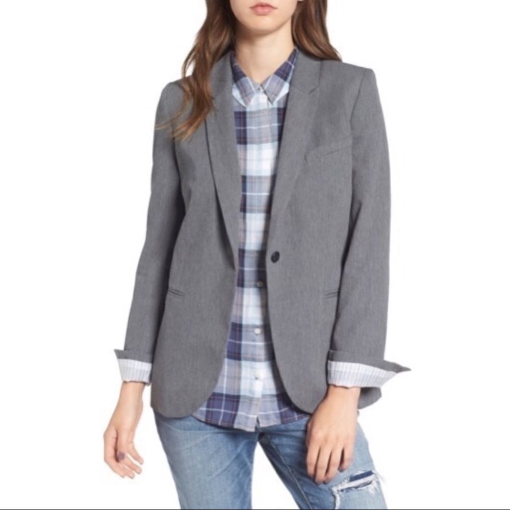 ✨ Treasure & Bond
Deconstructed Blazer✨